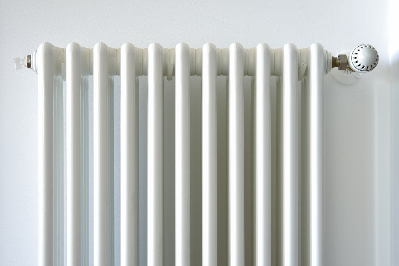 Comparing Wall-Mounted Radiators: Electric vs. Traditional